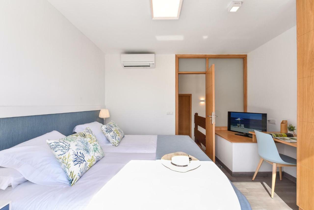 Beachfront Suites Morea Puerto Rico By Villagrancanaria Exterior photo